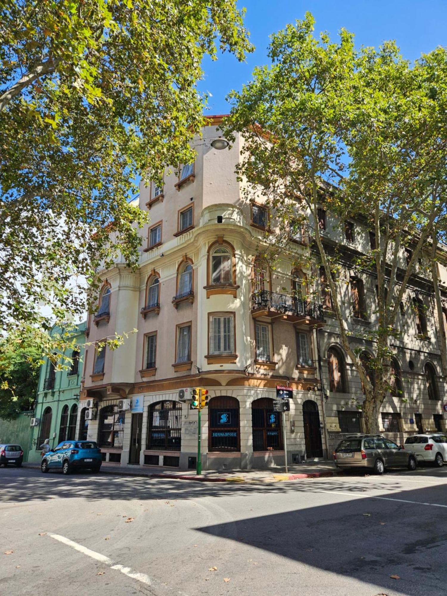 Montevideo Hostel Екстериор снимка
