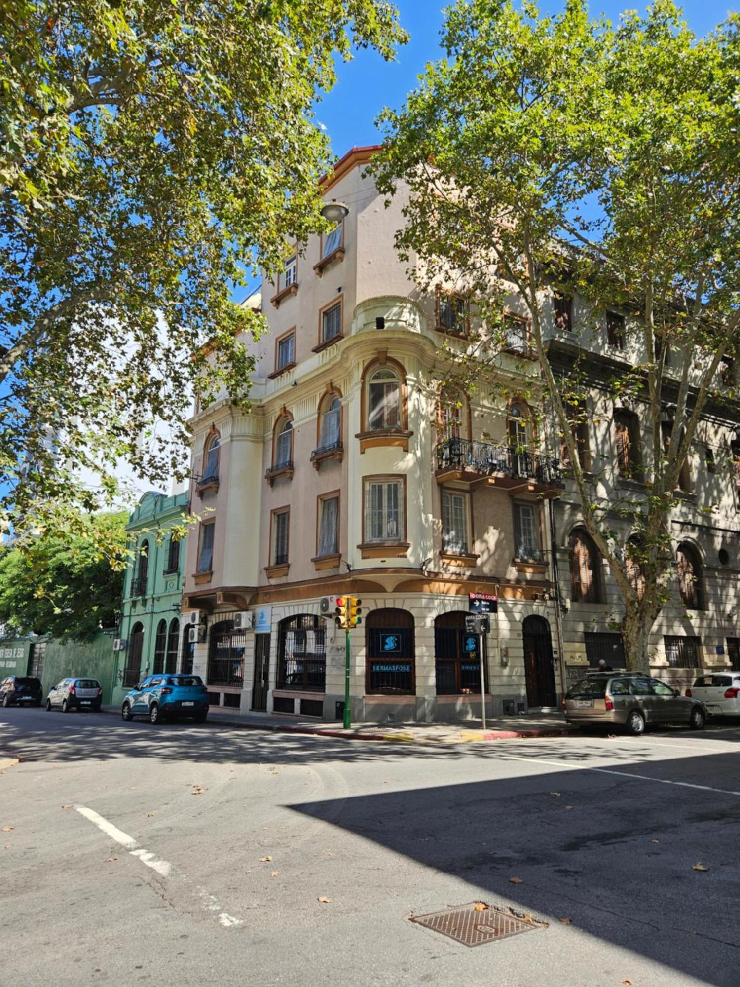 Montevideo Hostel Екстериор снимка