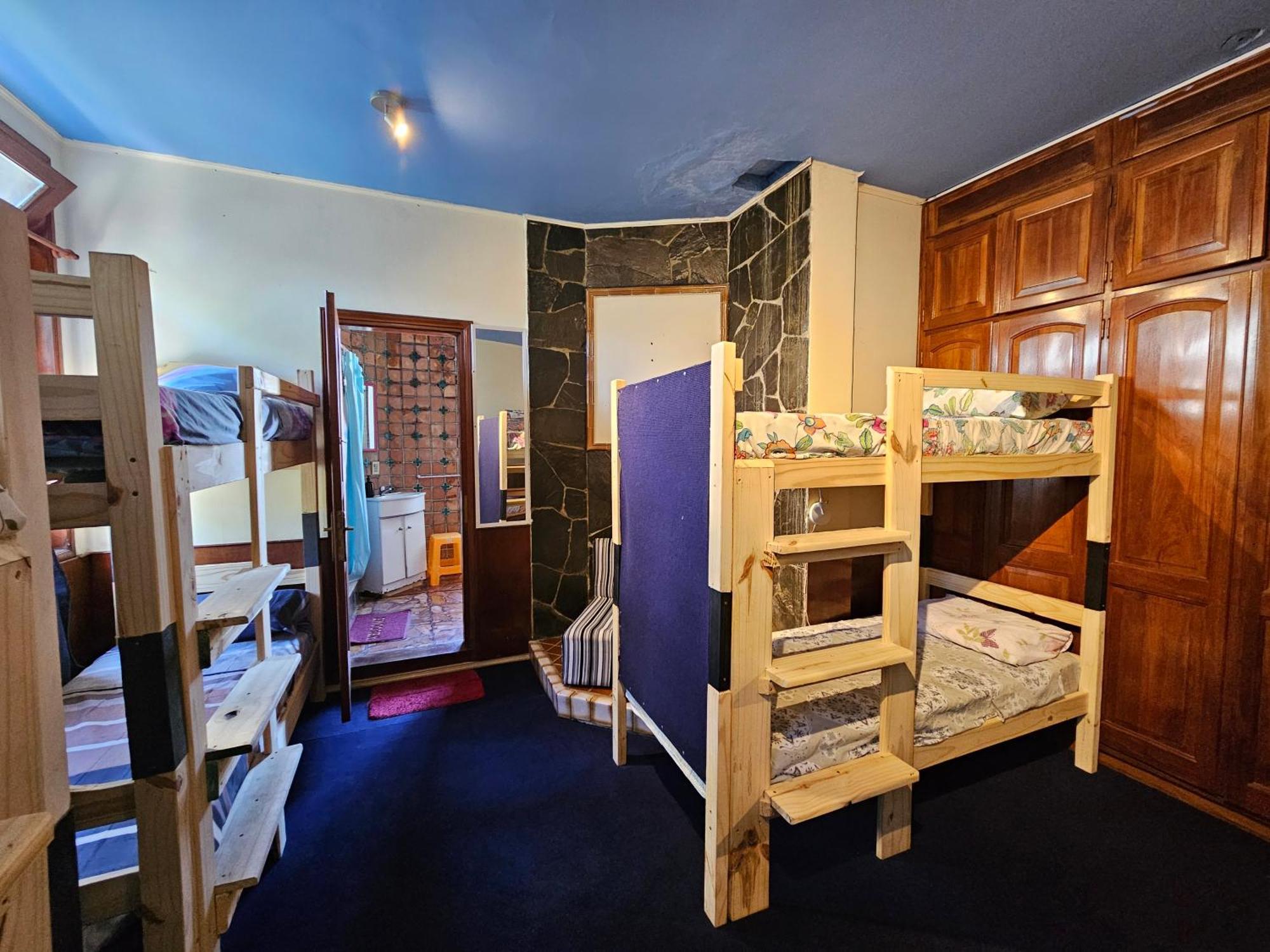 Montevideo Hostel Екстериор снимка